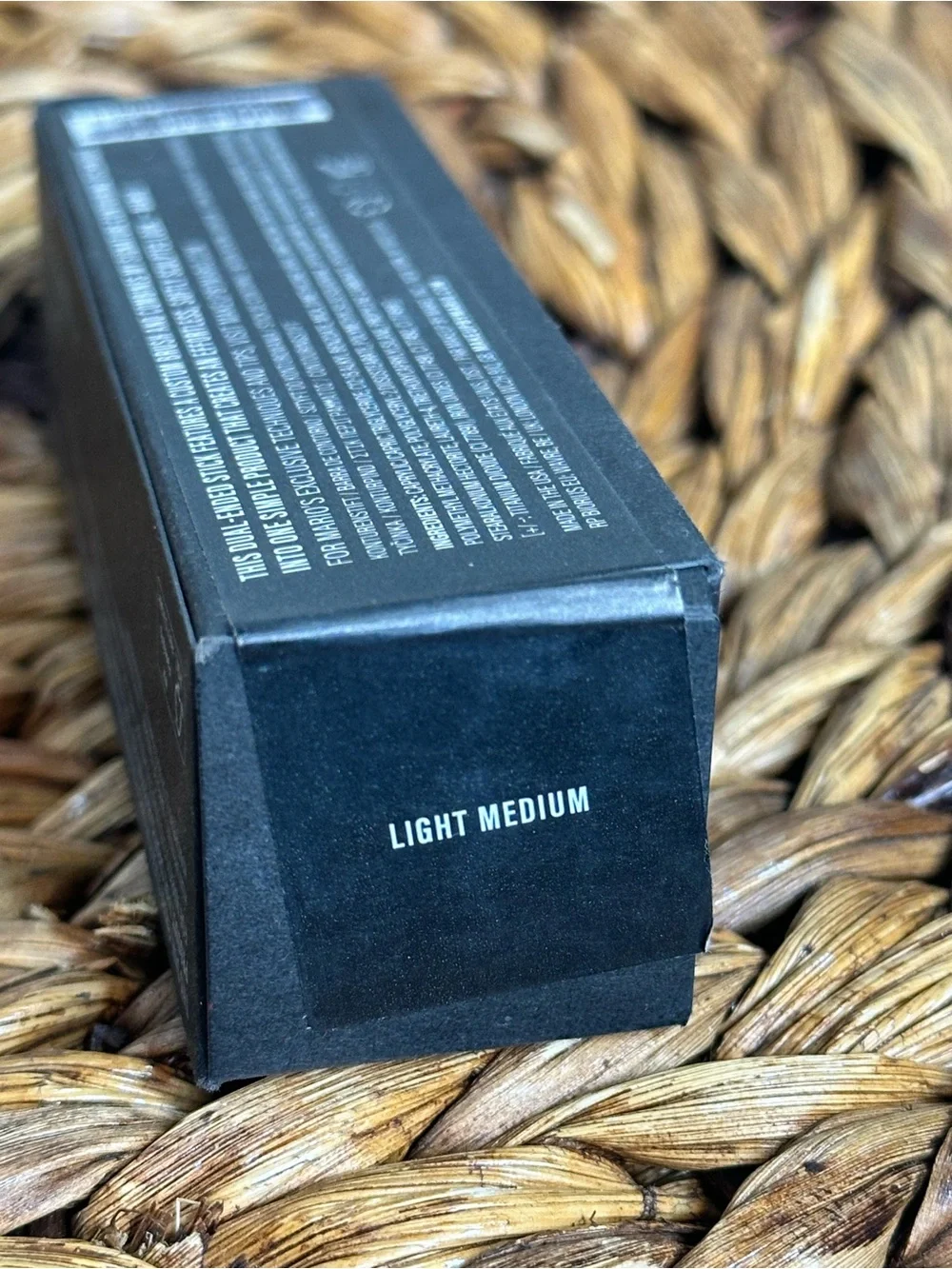 New in box Makeup by Mario SoftSculpt Shaping Stick shade light medium contour